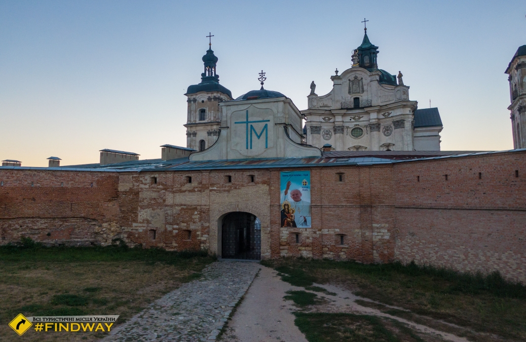 Костел Матері Божої і монастир босих Кармелітів, Бердичів