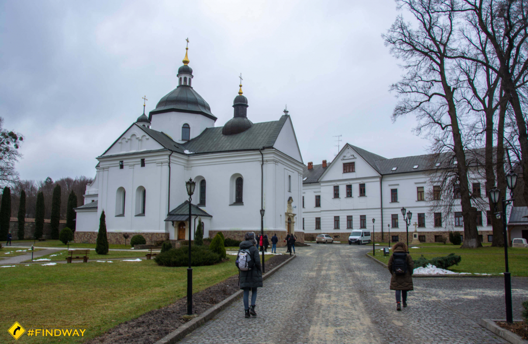 Krekhiv Monastery, Kozulky