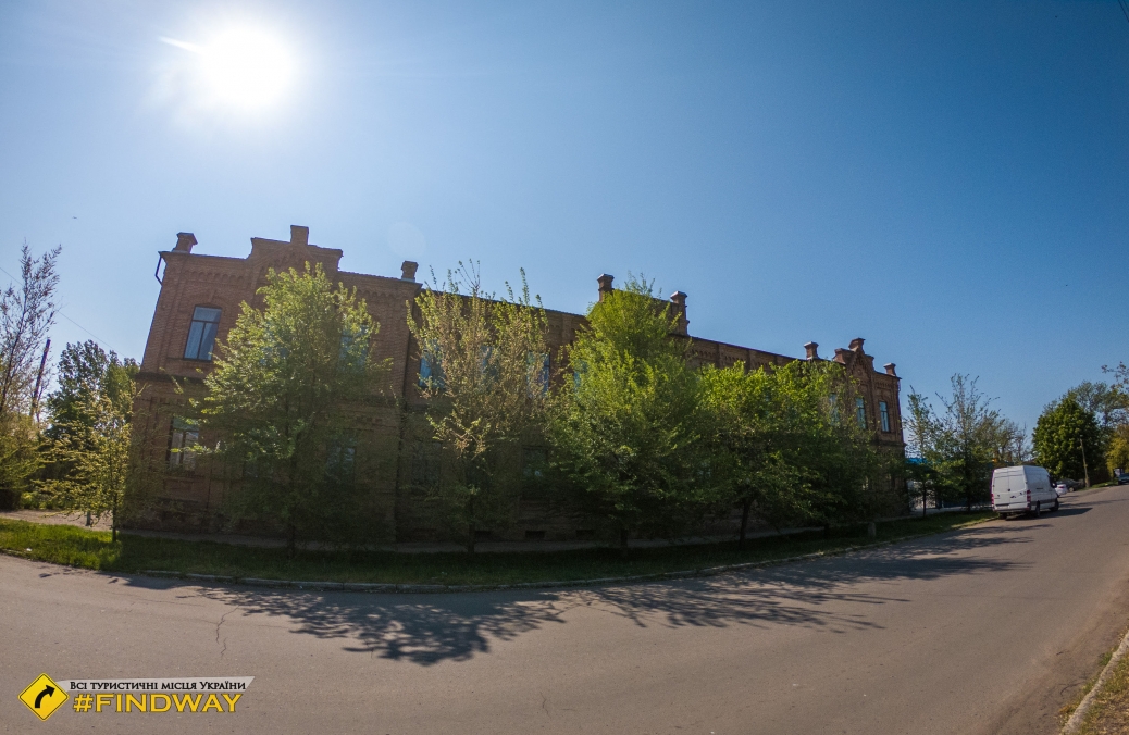 Здание Ногайской женской гимназии, Приморск