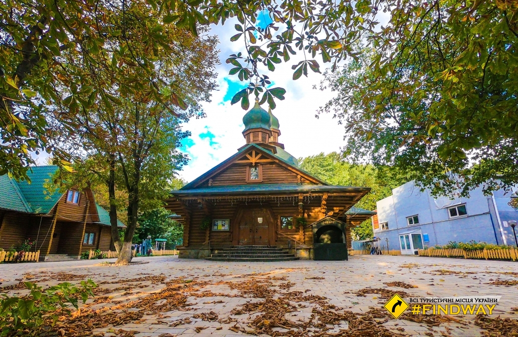 Дерев'яний храм Всіх Святих собору Воскресіння Христового, Київ