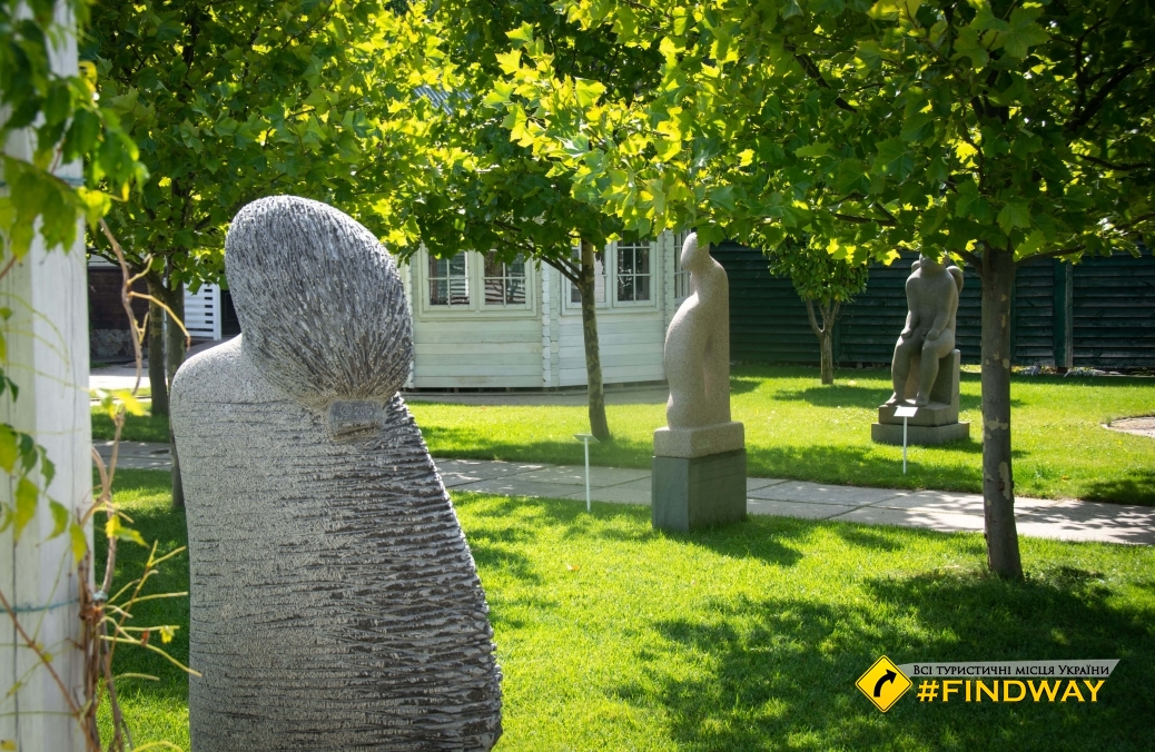 Alley of Sculptures, Kaniv