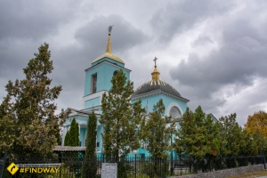 Василівський храм, Пісочин