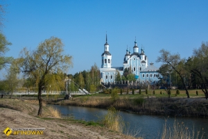 St. Nicholas Cathedral, Horishni Plavny