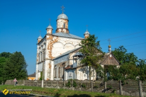 Holy Trinity Church (~1700), Zapsillya