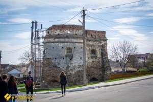 Татарська вежа, Острог