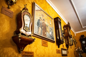 Cafe-museum «Living room of happy time», Vinnitsa