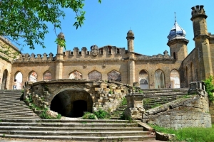 Moorish palace (Kuris Castle), Petrovka