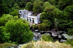 The ruins of the Butskaya HPP, Buky