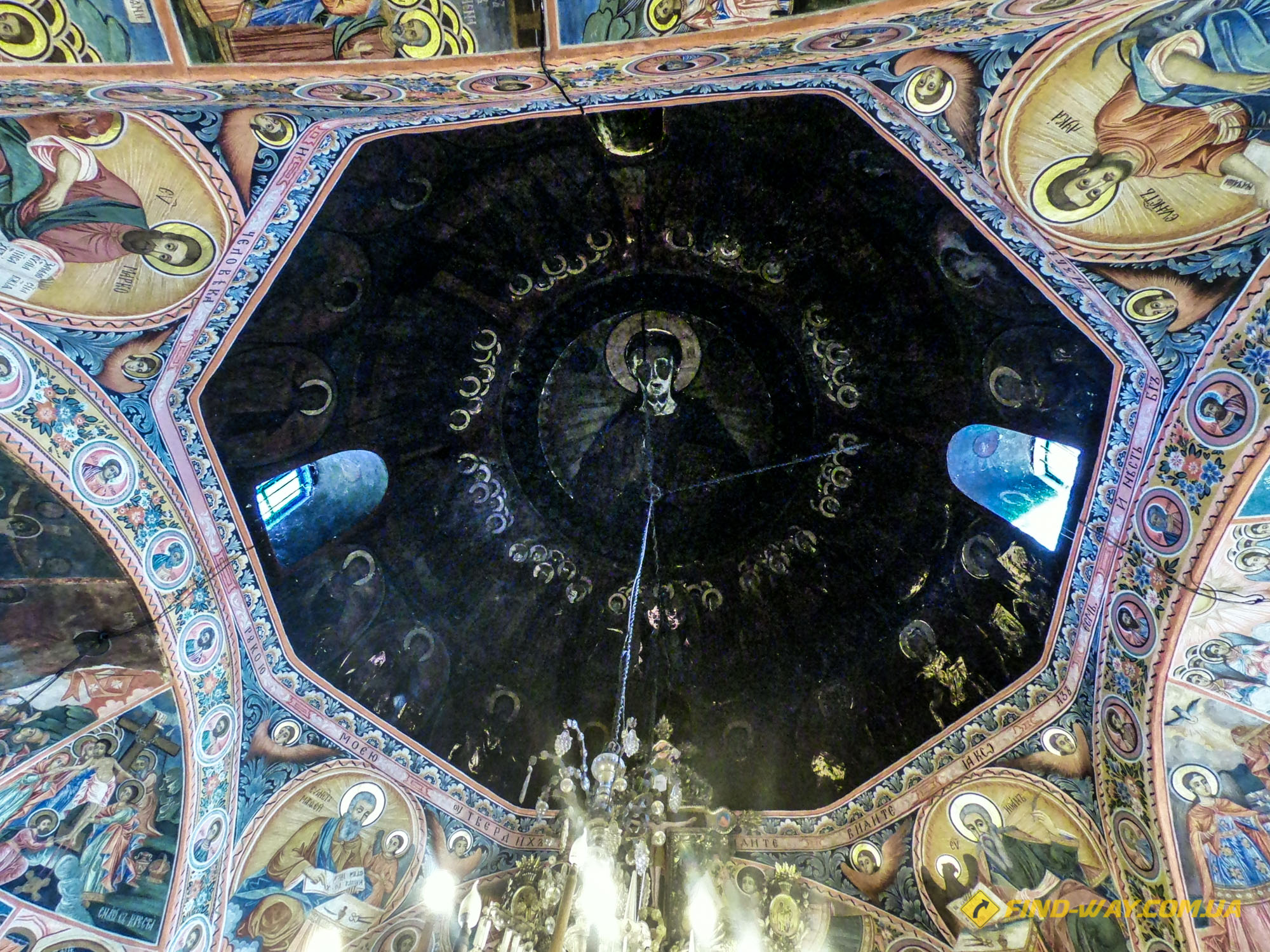 рисунки в старых храмах болгарии велико търново путешествия православие 