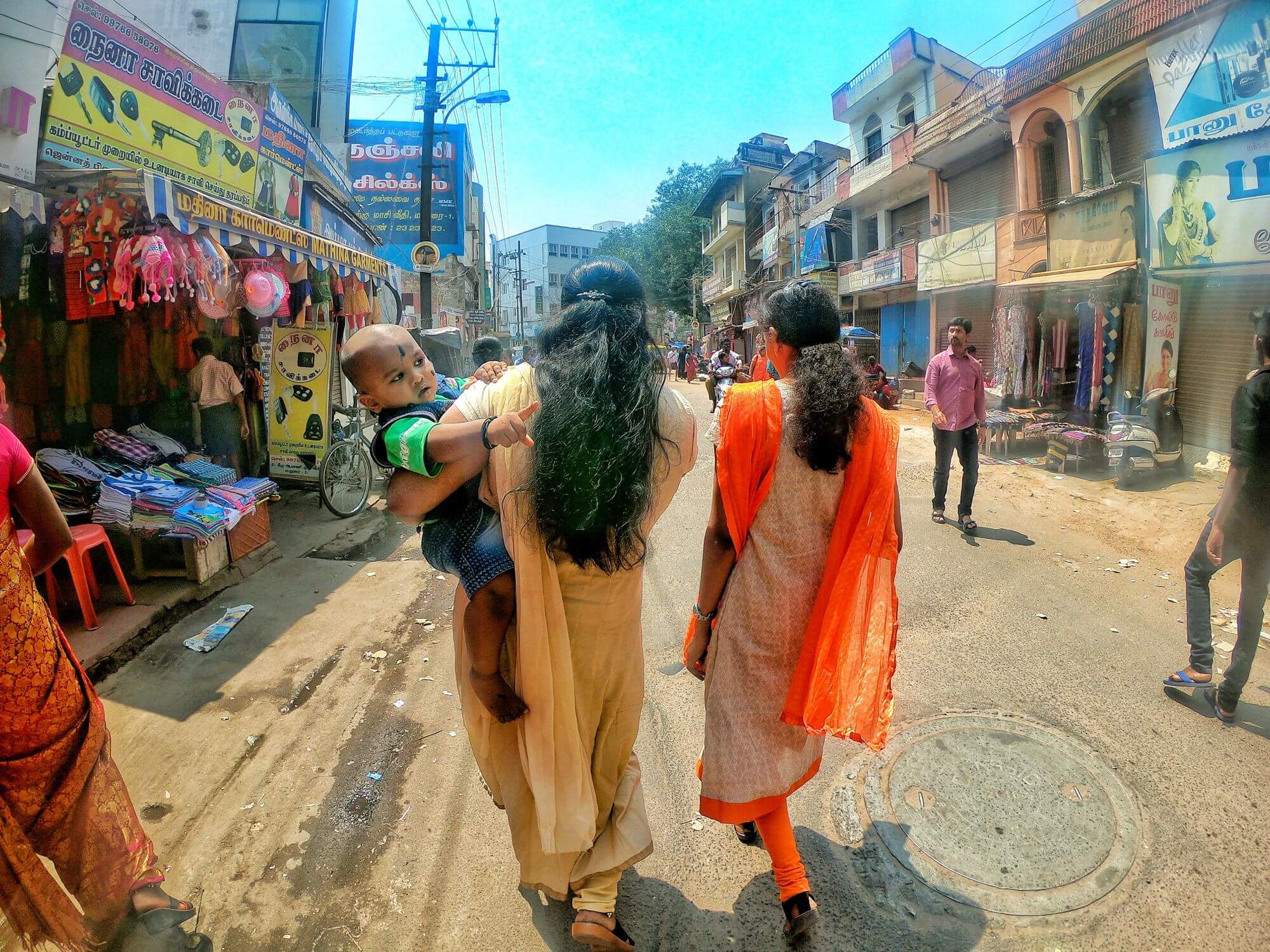 індійські жінки діти фото індійських вулиць 