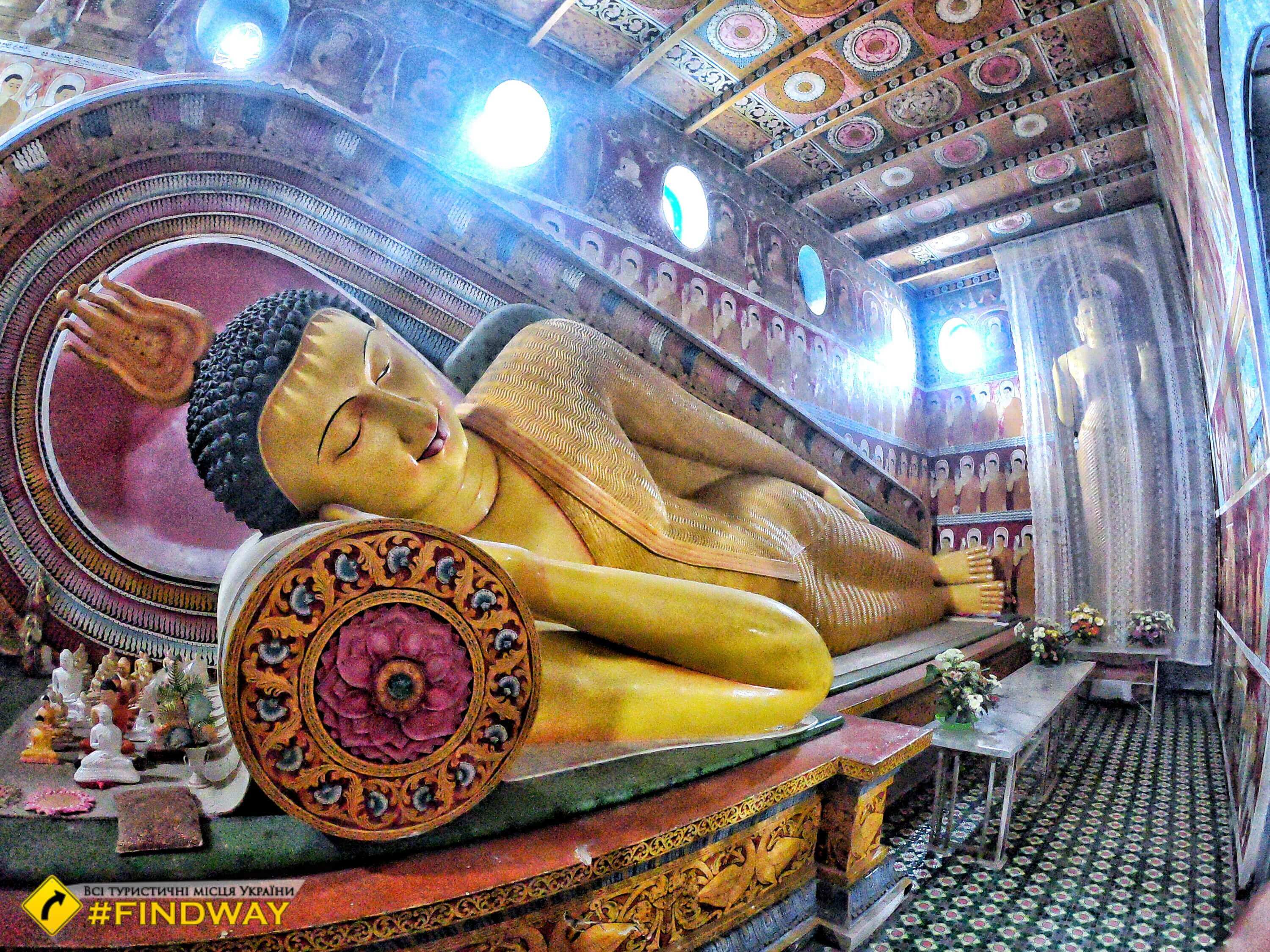 храми будда шріланка острів азія подорож 